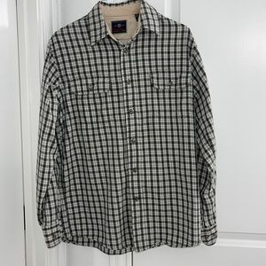 •SOLD•Wrangler Authentic Men's Button Down Long Sleeve Flannel Shirt Size S